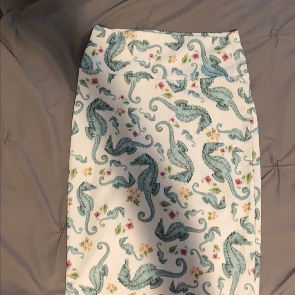 Lularoe skirt